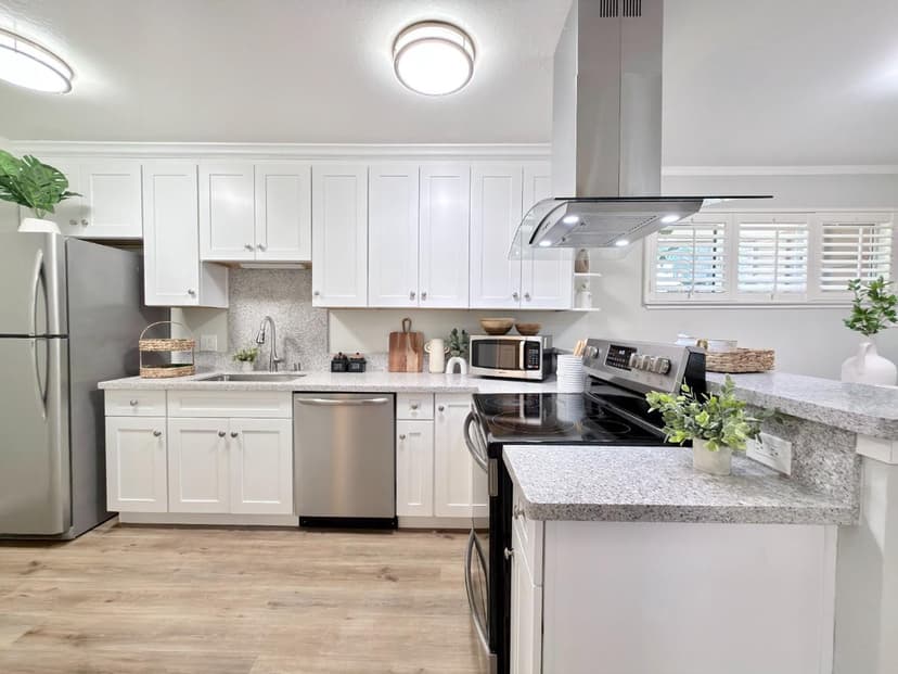 1531 Marina Court #B - Photo 1 of 8