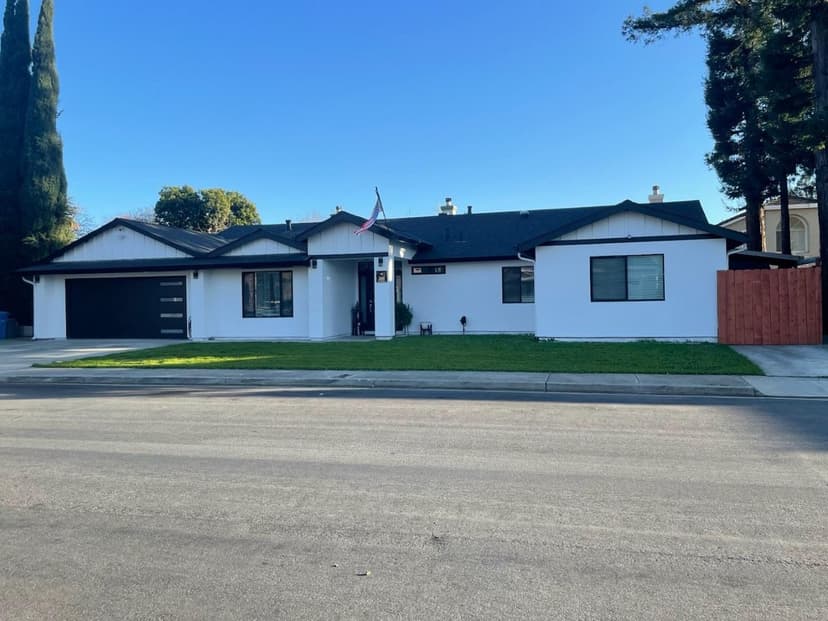 500 Ronan Avenue - Photo 1 of 8
