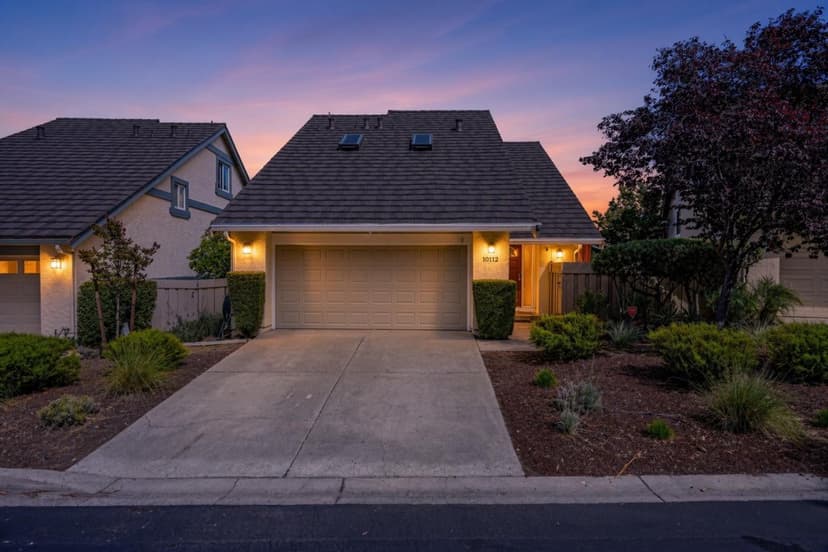 10112 Adelheid - Photo 1 of 8