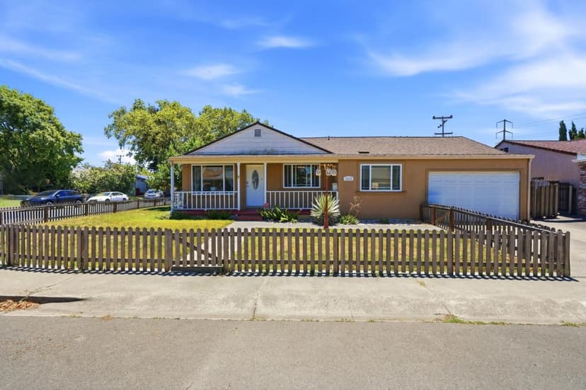 2115 Teakwood Street - Photo 1 of 8