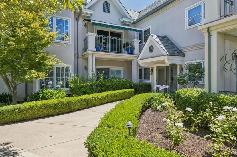 1 West Edith Avenue #D125 - Photo 1 of 8