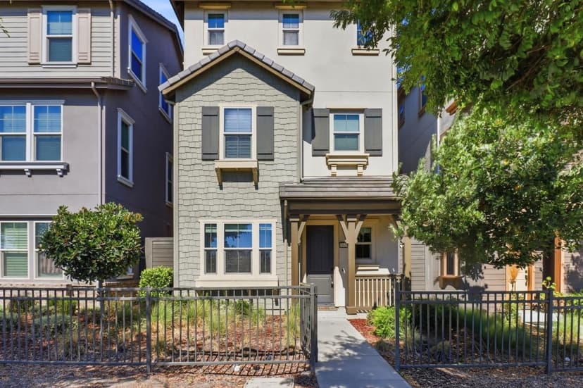 1626 California Circle - Photo 1 of 8