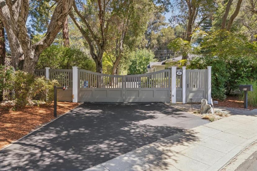 61 Lloyden Drive - Photo 1 of 8