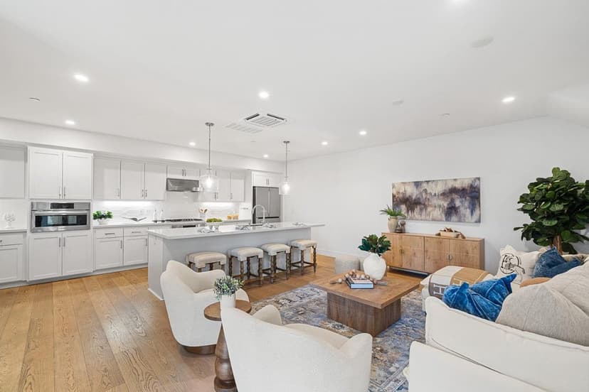 16015 Bartlett Court - Photo 1 of 8