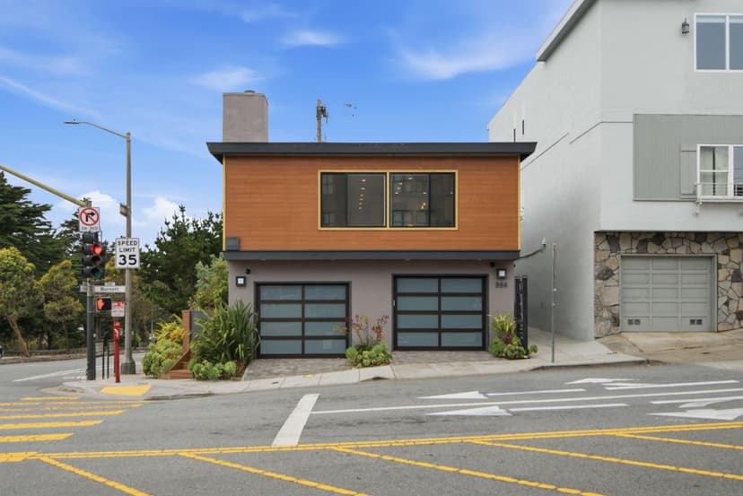 998 Burnett Avenue - Photo 1 of 8