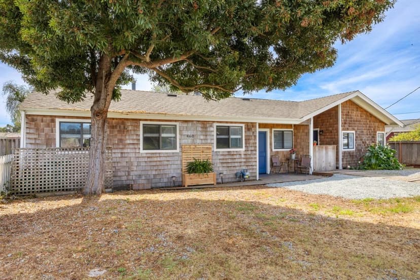 460 Rodriguez Street - Photo 1 of 8