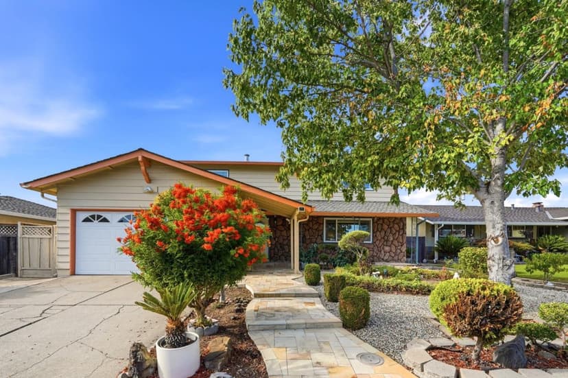 1615 Everglades Drive - Photo 1 of 8