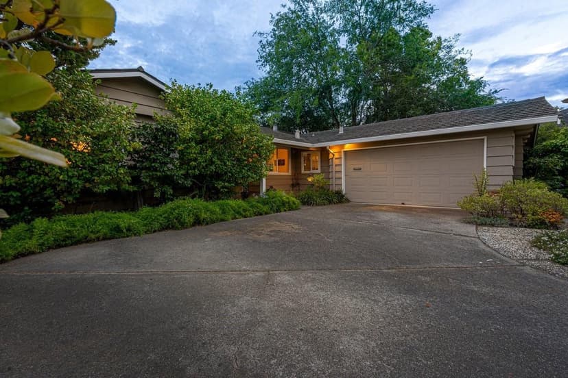924 Kamsack Court - Photo 1 of 8