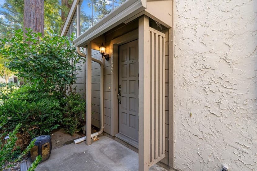 19626 Vineyard Lane - Photo 1 of 8