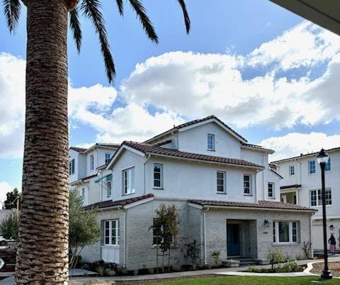 5528 Maravilla Way - Photo 1 of 8
