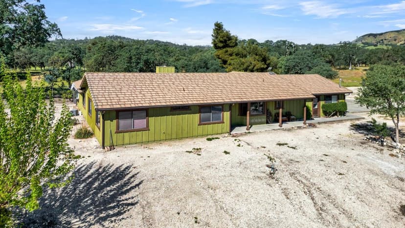60951 Argyle Road - Photo 1 of 8