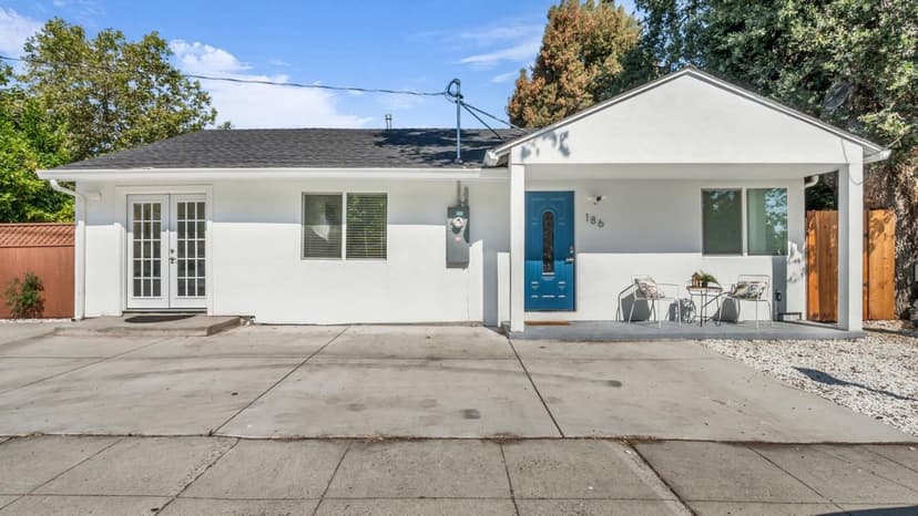 186 Fair Oaks Street - Photo 1 of 8