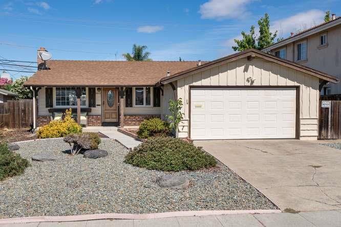 3277 Rocky Mountain Drive - Photo 1 of 8