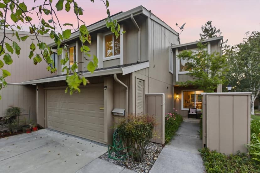 10157 Camberley Lane - Photo 1 of 8