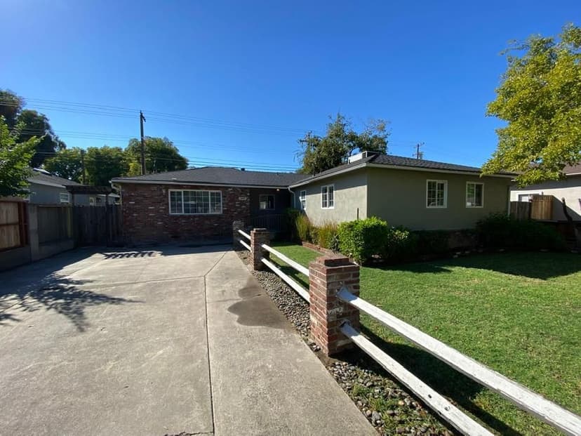 1905 Norman Way - Photo 1 of 8
