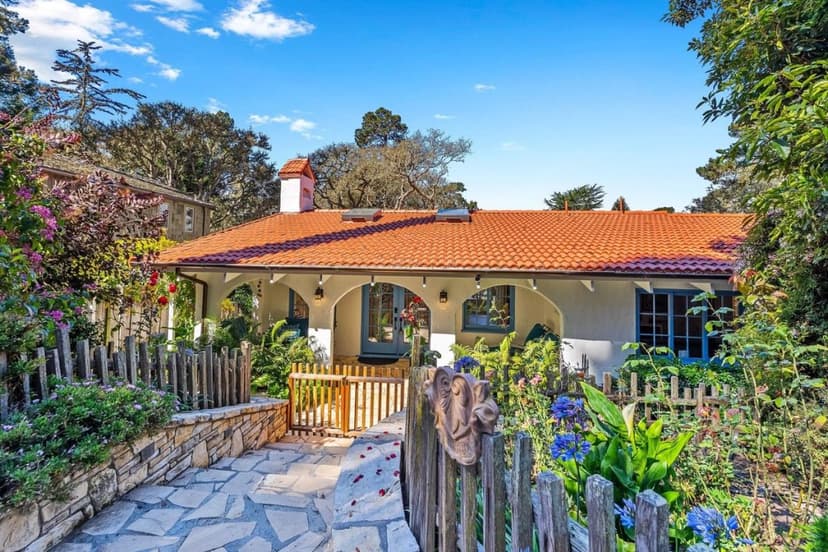 269 Camino del Monte - Photo 1 of 8