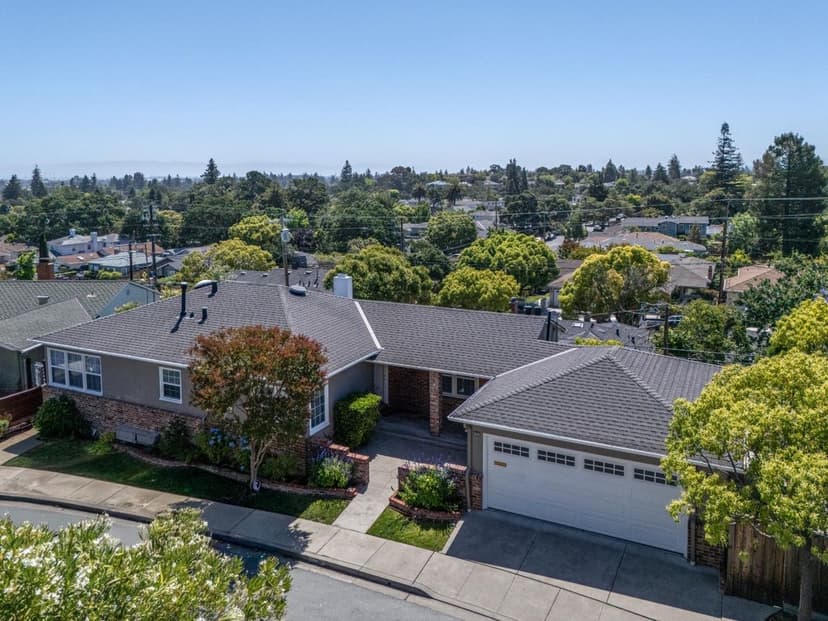 1029 Lupin (Lower) Way - Photo 1 of 8