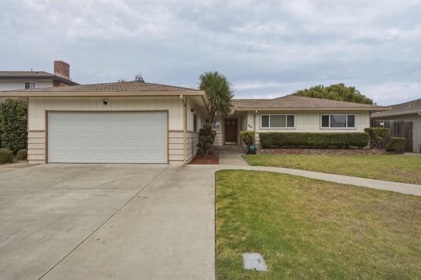924 San Vincente Avenue - Photo 1 of 8