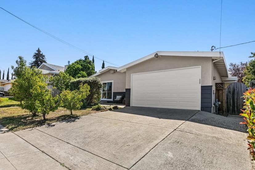41551 Denise Street - Photo 1 of 8