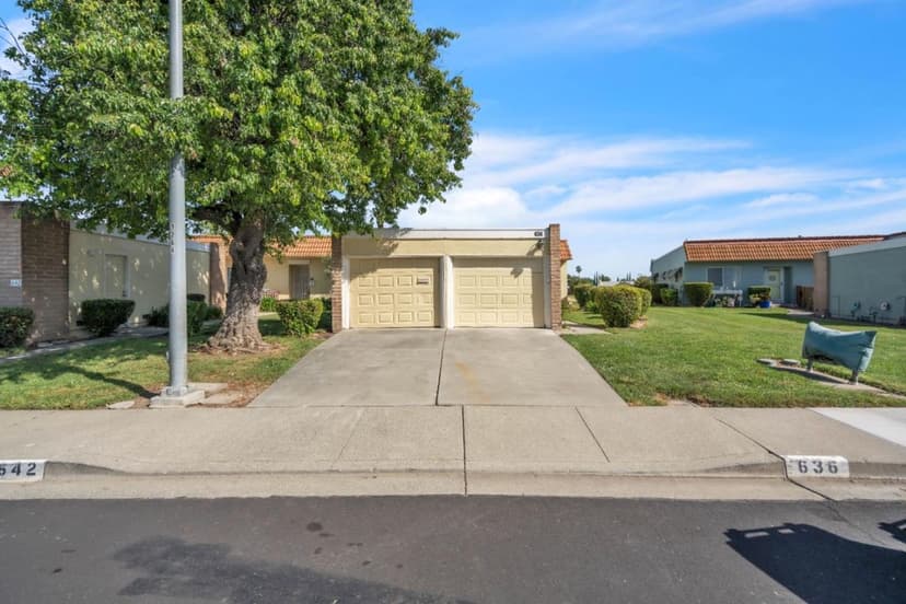 636 Yellowstone Drive - Photo 1 of 8