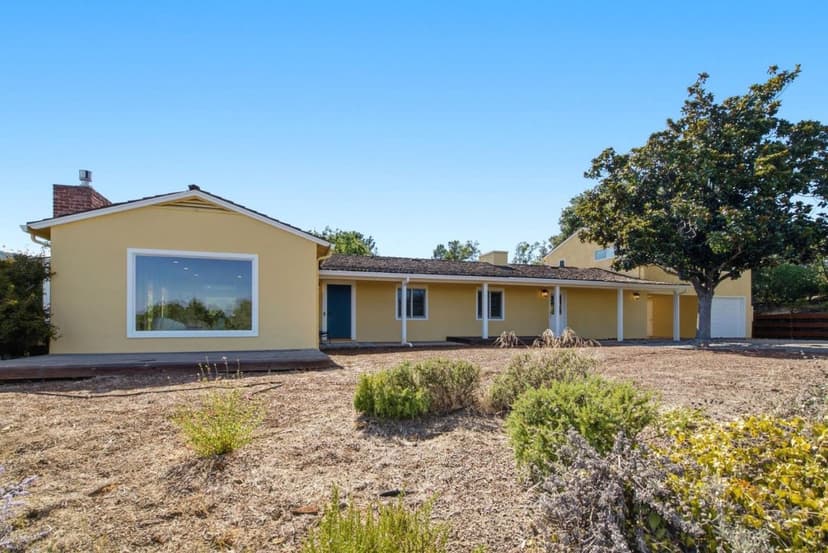 25900 Vinedo - Photo 1 of 8
