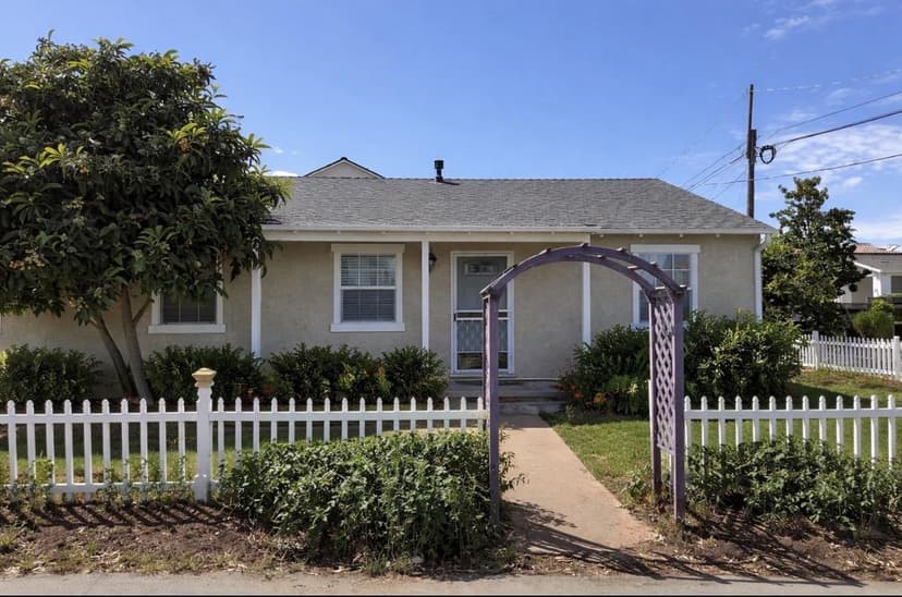 10178 Orange Avenue - Photo 1 of 5