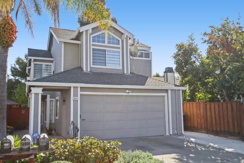 2211 Oakland Avenue - Photo 1 of 8