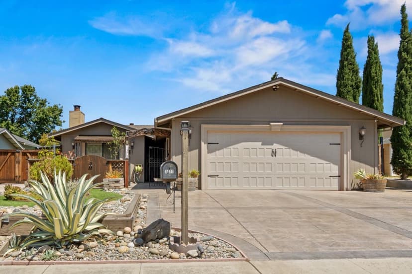 1370 Matador Drive - Photo 1 of 8