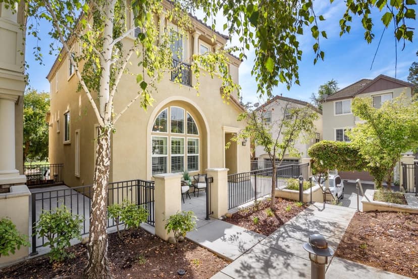 4674 Torrey Pines Circle - Photo 1 of 8