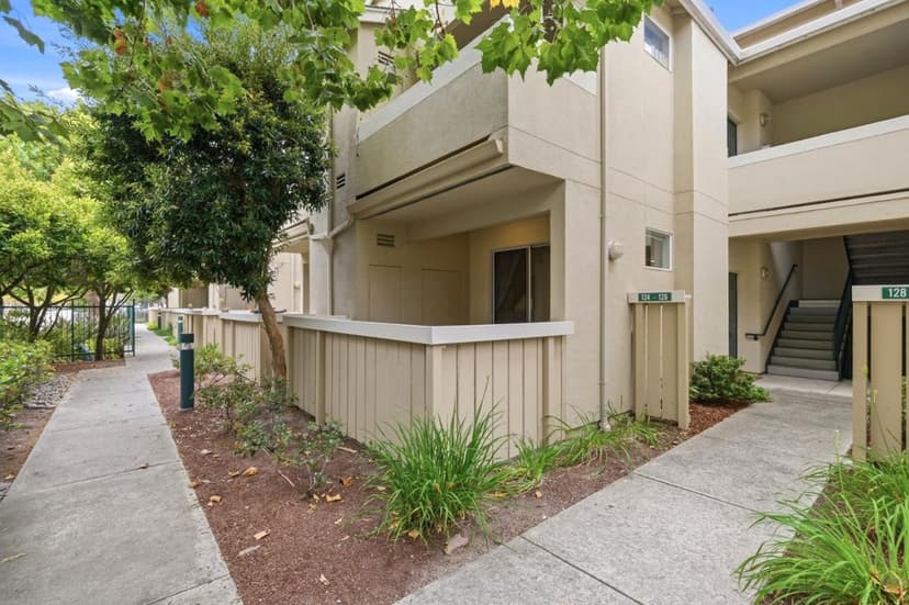 124 Everson Drive - Photo 1 of 8