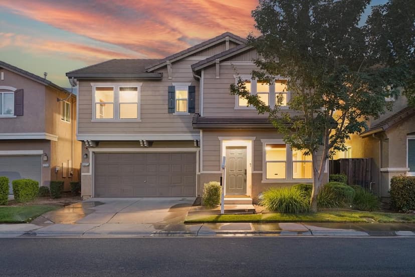 5272 Glimmer Way - Photo 1 of 8