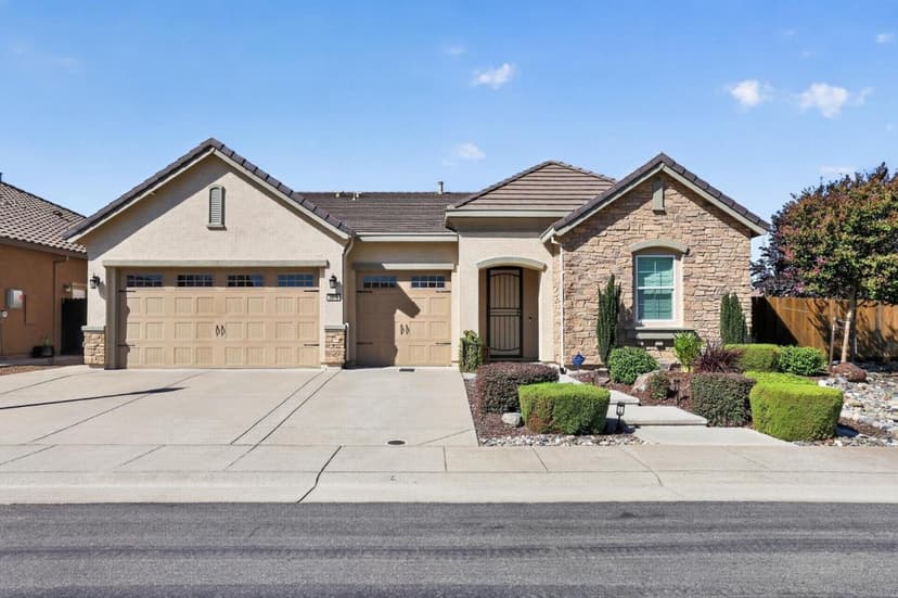 2878 Fantail Lane - Photo 1 of 8