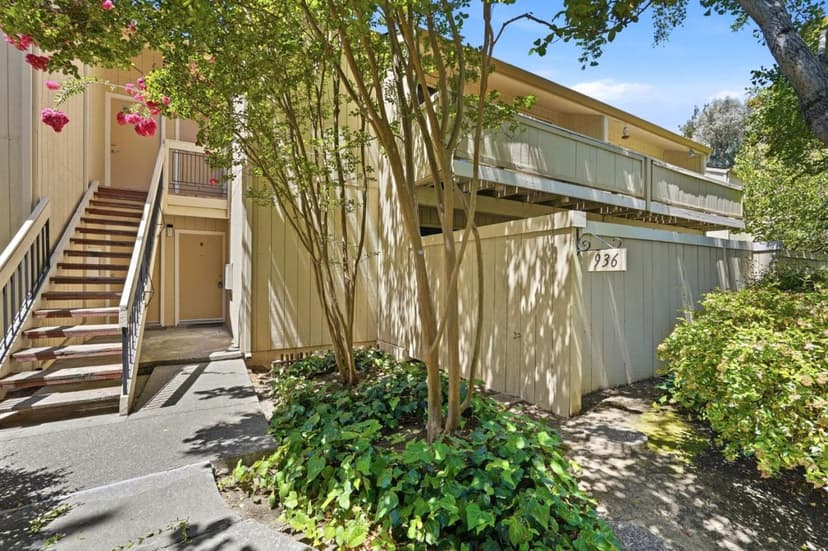 936 Kiely Boulevard #B - Photo 1 of 8