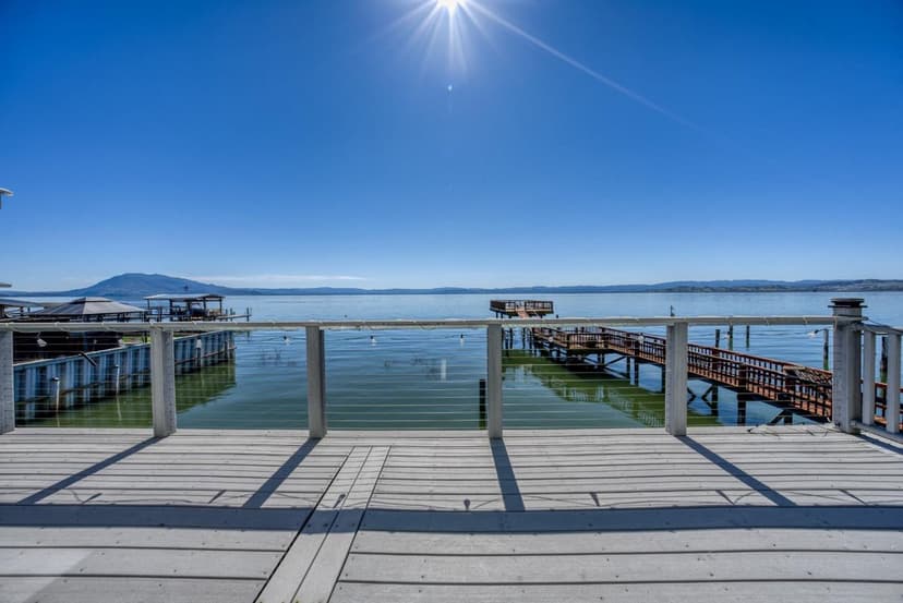 4315 Lakeshore Boulevard - Photo 1 of 8