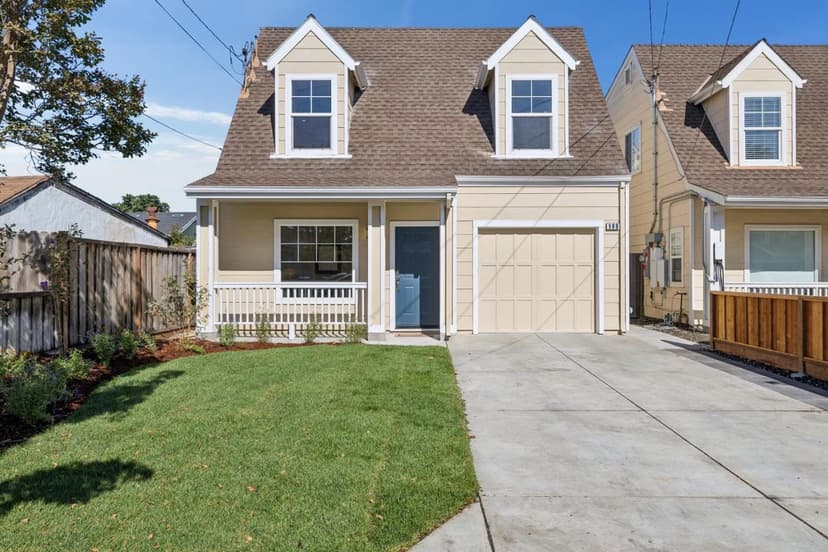 989 Civic Center Drive - Photo 1 of 8