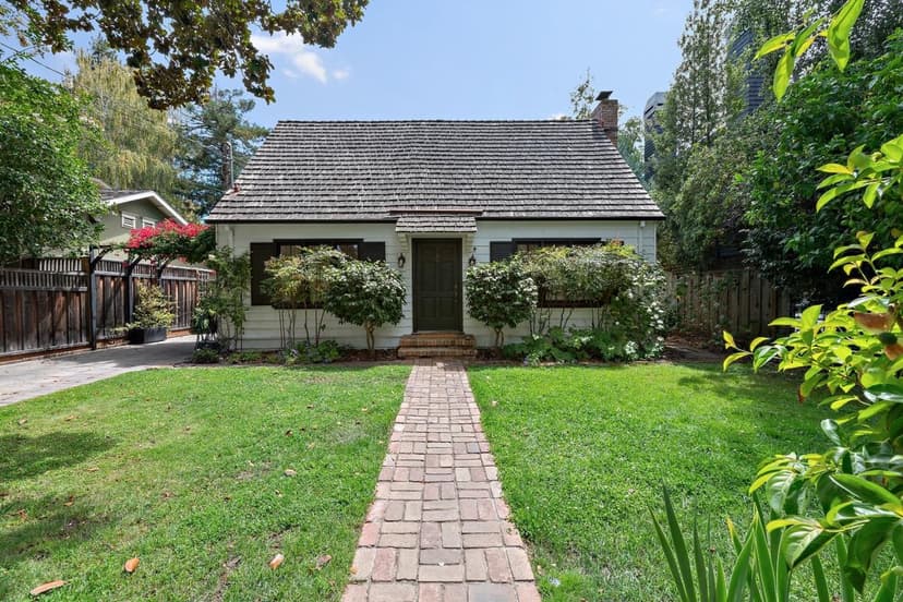 887 Harvard Avenue - Photo 1 of 8