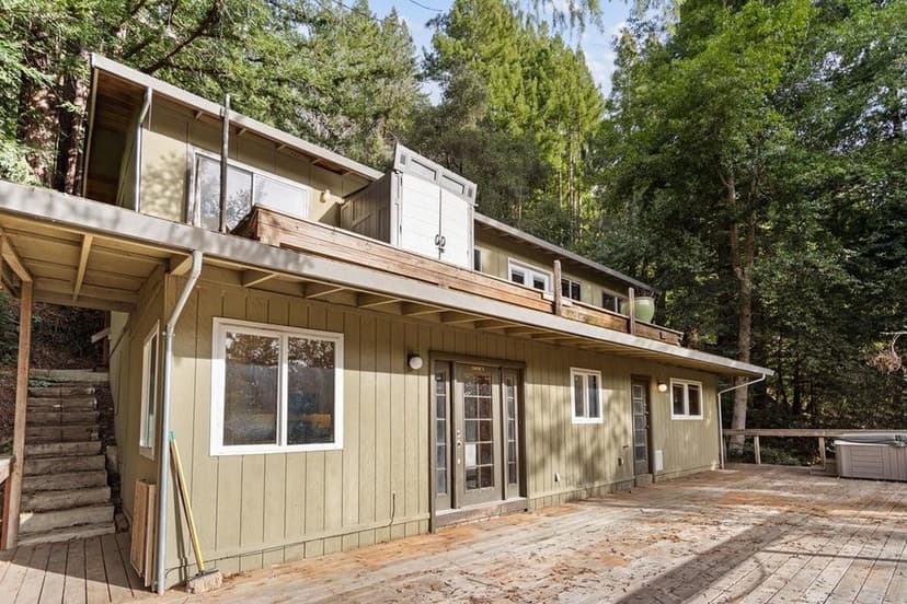 10188 Lake Boulevard - Photo 1 of 8