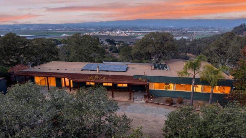 400 Las Lomas Drive - Photo 1 of 8