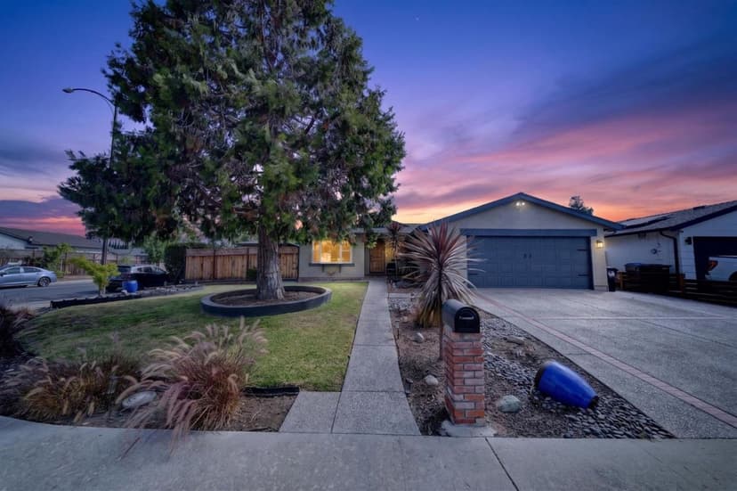 5175 Running Bear Court - Photo 1 of 8