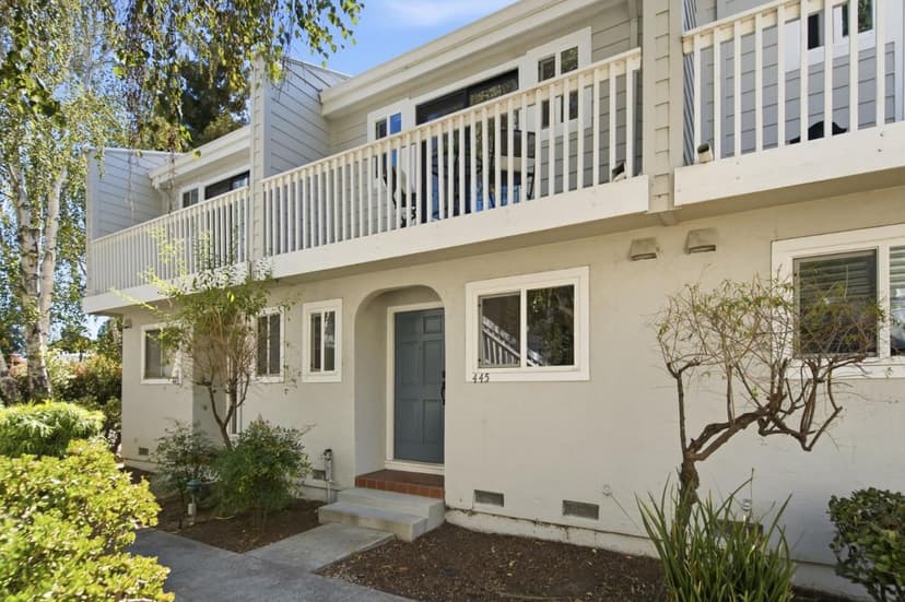 445 Oak Avenue - Photo 1 of 8