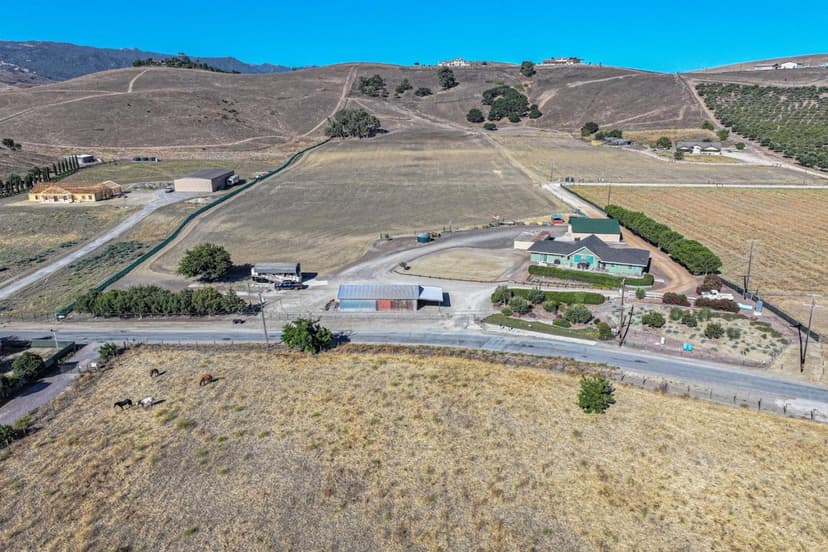 991 Riverside Road - Photo 1 of 8