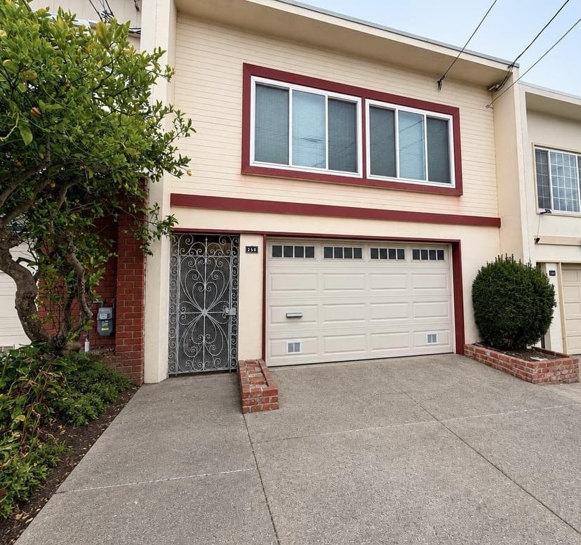 256 Hanover Street - Photo 1 of 1