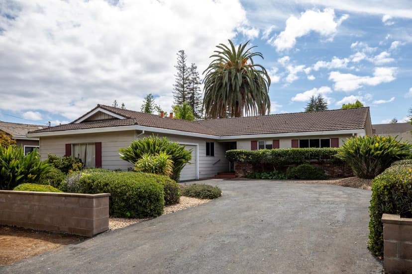 252 Lyell Street - Photo 1 of 3