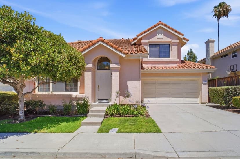 571 Bernal Common - Photo 1 of 8