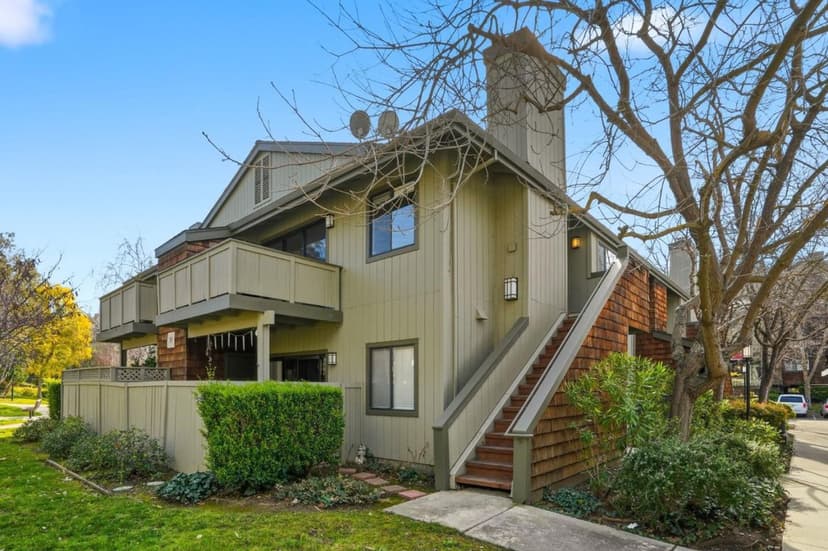 1615 La Terrace Circle - Photo 1 of 8