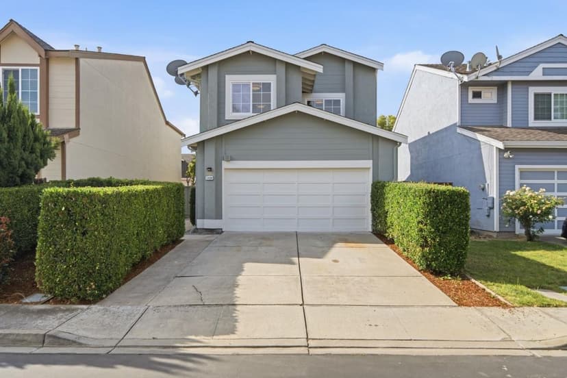 5484 Sunstar Common - Photo 1 of 8