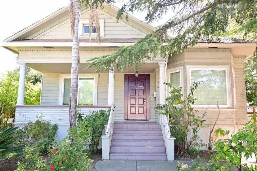 402 North 11th Street - Photo 1 of 8