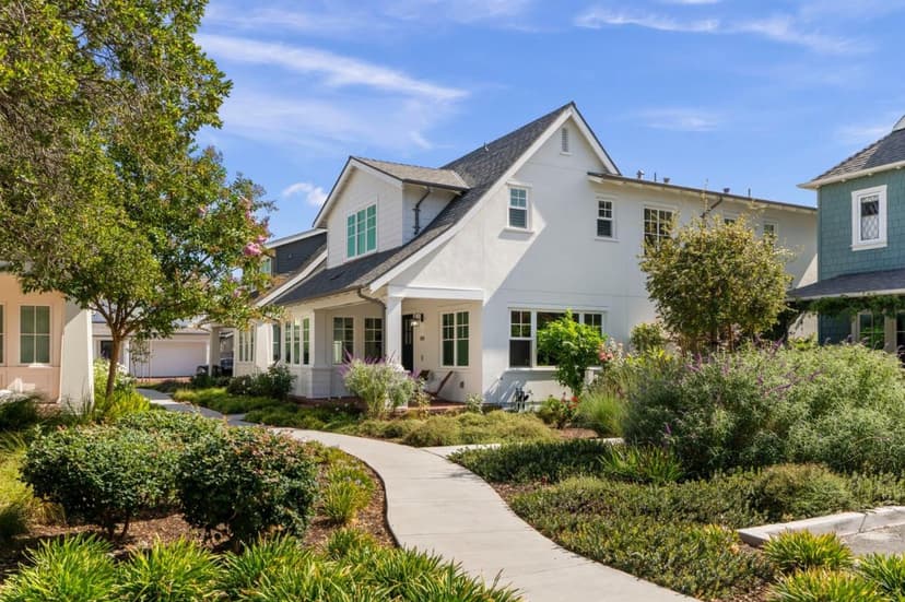 203 Oak Tree Circle - Photo 1 of 8