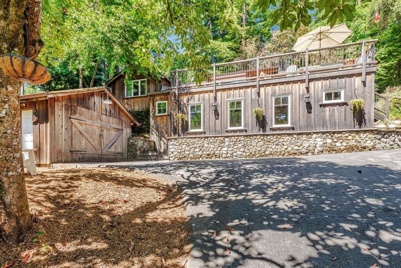 252 Blakewood Way - Photo 1 of 8