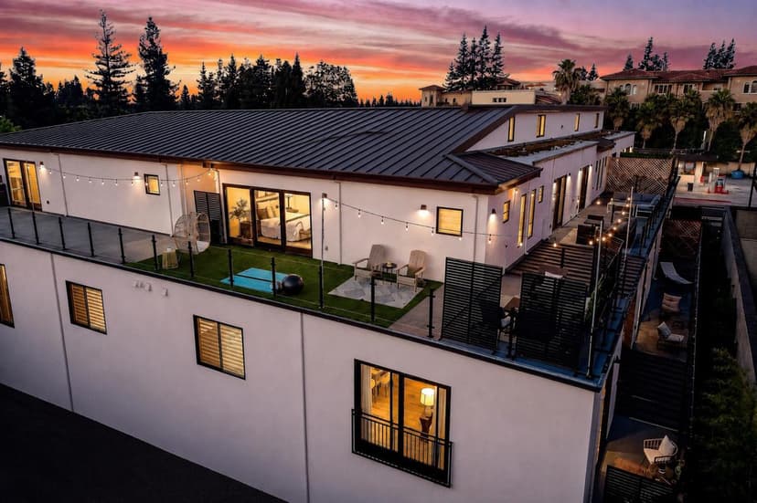 914 woodside - Photo 1 of 8